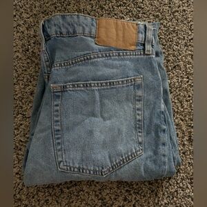 Woman’s Divided Jeans